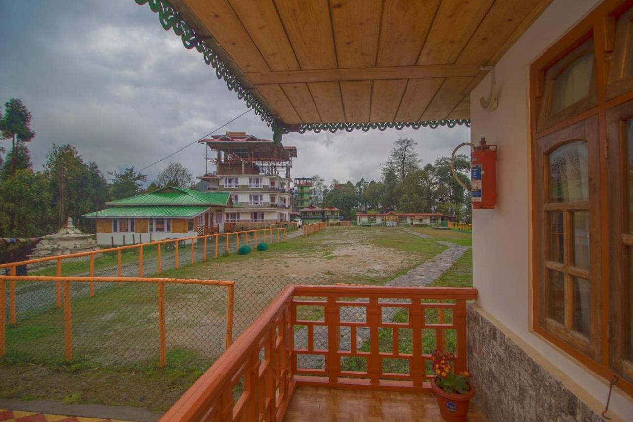 The Pelling Resort Exterior photo
